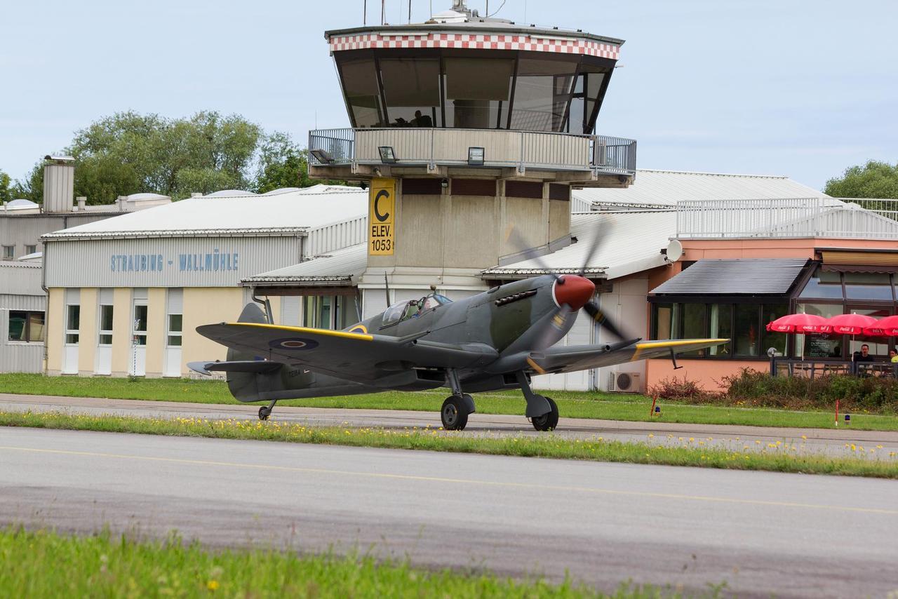 Flugplatzrestaurant Wallmühle Hotel Atting Exterior foto